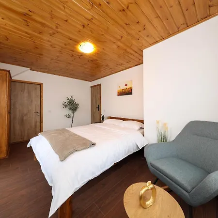 山林小屋 Casa Calatorului *
