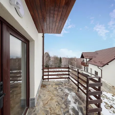 山林小屋 Casa Calatorului